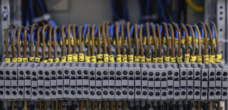 Jakie kable do stref Ex? Zobacz, jakie przewody stosować w strefach zagrożonych wybuchem